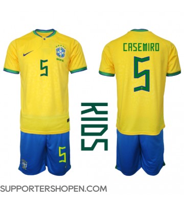 Brasilien Casemiro #5 Hemmatröja Barn VM 2022 Kortärmad (+ korta byxor)
